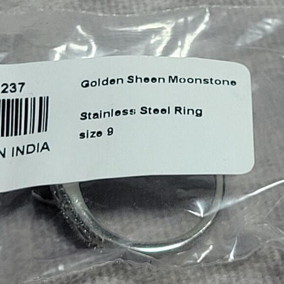 Golden Sheen Moonstone Ring - Picture 11 of 16